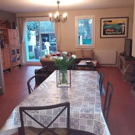 Chez Nat Vila *